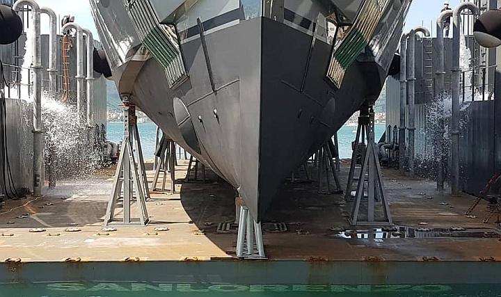 Naval Tecno Sud Boat Standında Yüksek Kaliteli Ekipmanları Keşfedin