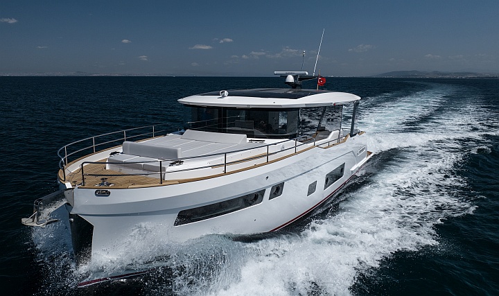 Sirena 48 Coupe Hibrit Cannes'da Dünya Prömiyerini Yaptı